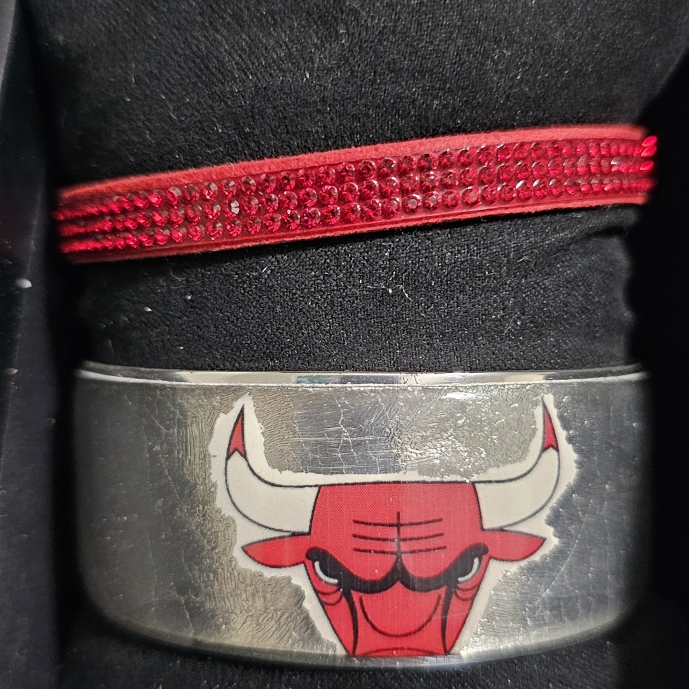 Rustic Cuff Chicago Bulls Set - Picture 3 of 6